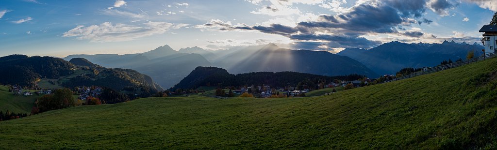 Untitled-Panorama1-2-2.jpg